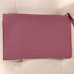 Rothy’s wristlet, wore it once for an occasion.